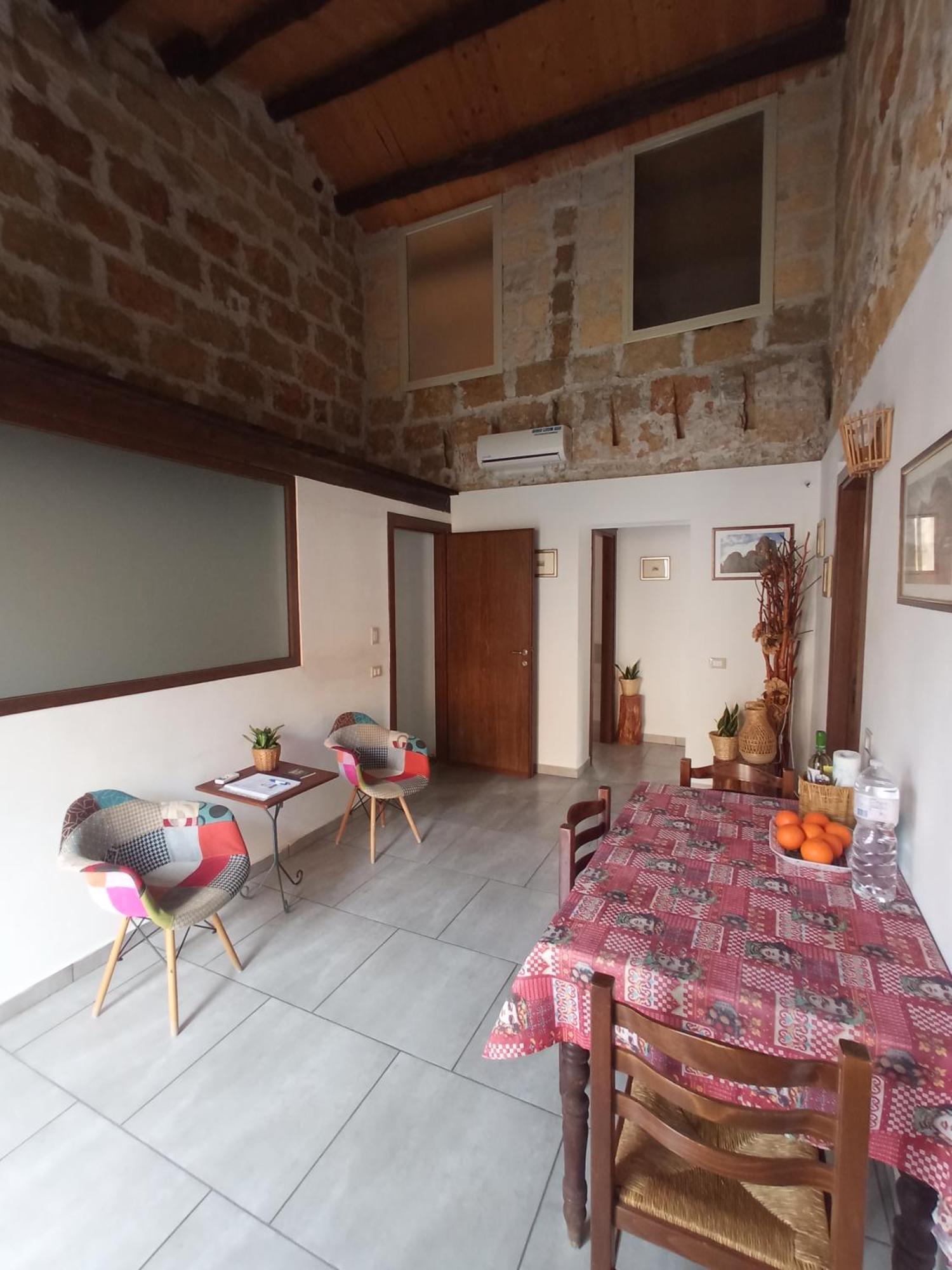 Zyz Apartments - sotto il Bastione dello Spasimo Palermo Esterno foto